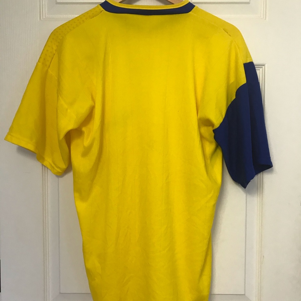 Ecuador Men’s National Soccer Team Jersey - Picture 4 of 4